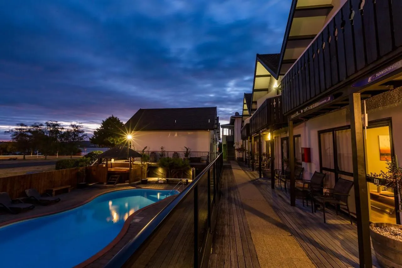 ****  Le Chalet Suisse Motel Taupo New Zealand