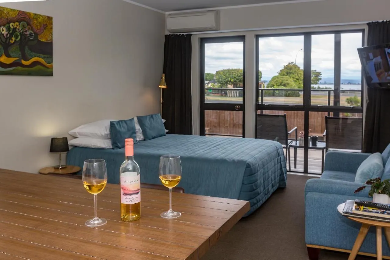 Le Chalet Suisse Motel Taupo