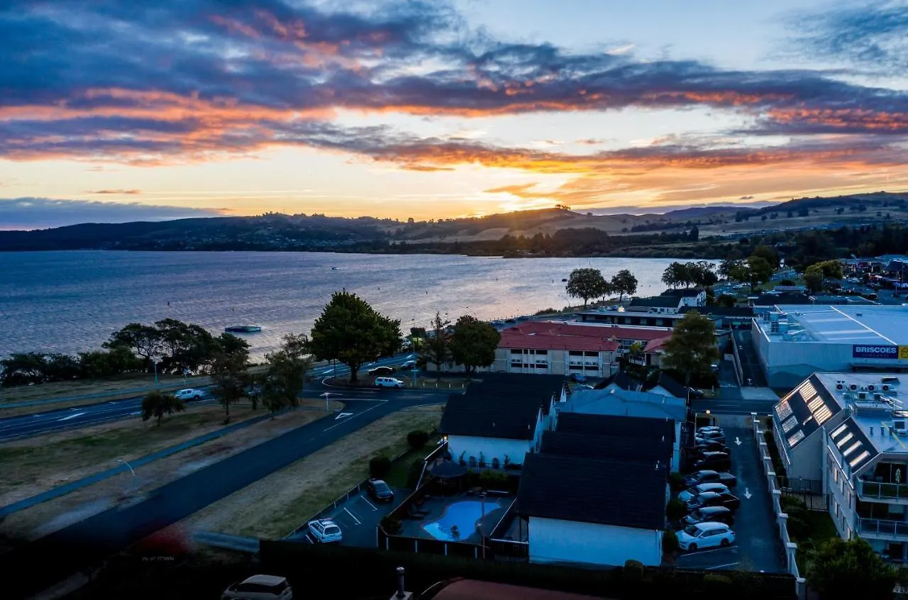 ****  Le Chalet Suisse Motel Taupo New Zealand